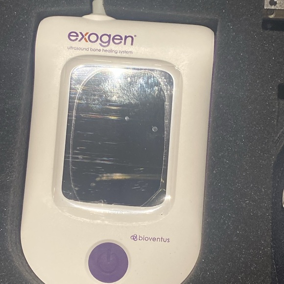 Exogen ultrasound bone healing machine - Picture 12 of 12
